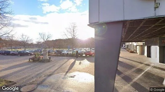 Lagerlokaler att hyra i Upplands Väsby - Bild från Google Street View